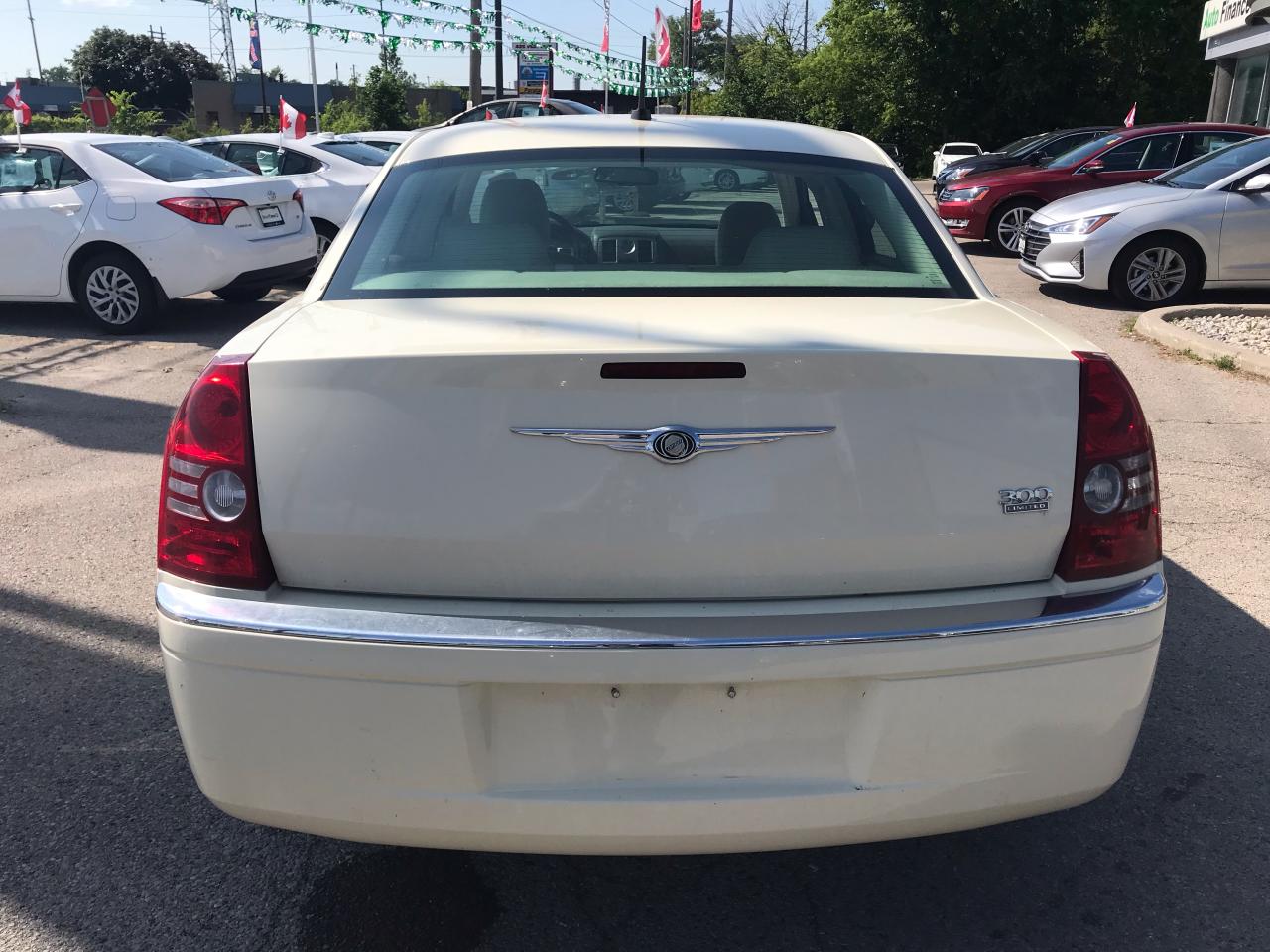 2008 Chrysler 300