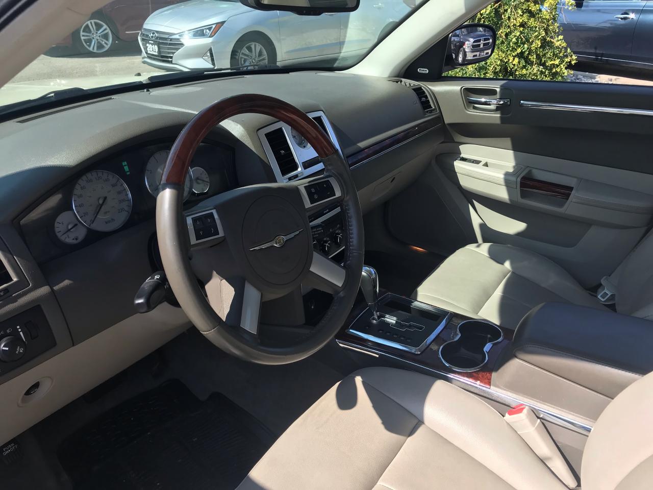 2008 Chrysler 300