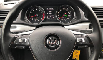 2017 Volkswagen Passat full